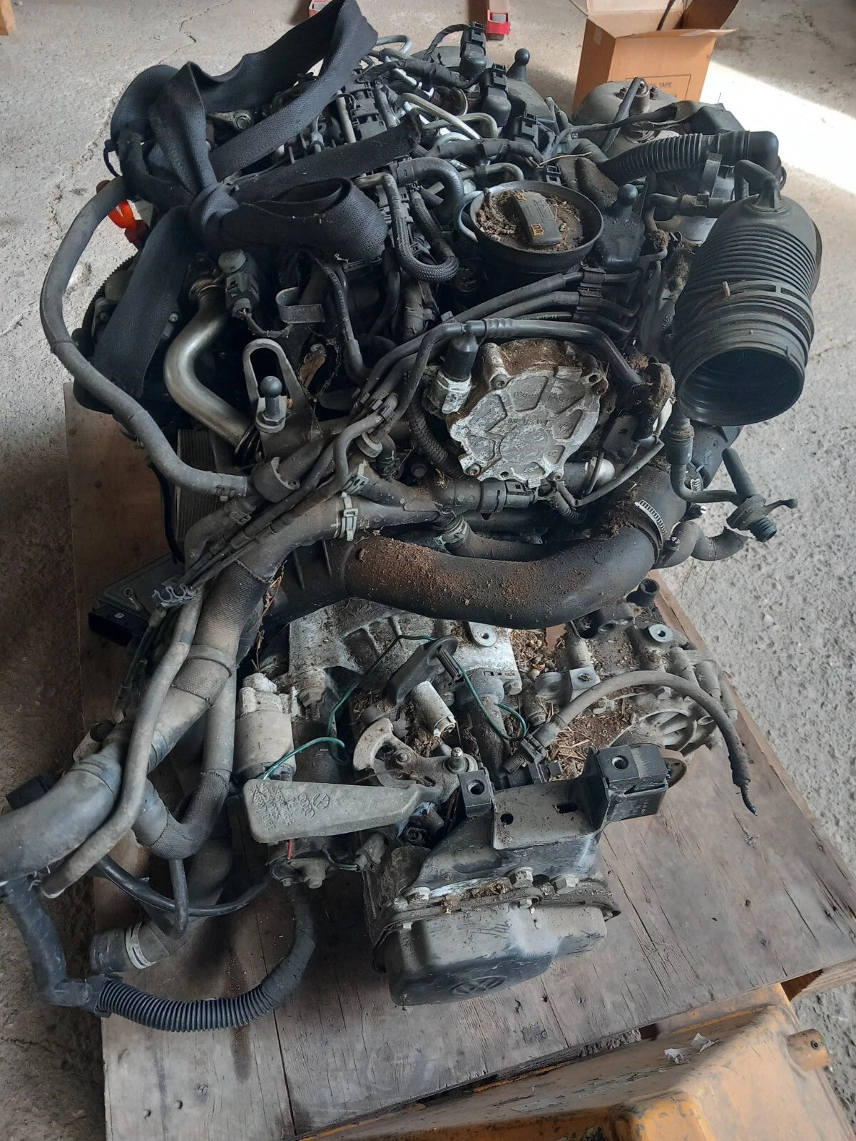Motore CAY con pompa e iniettori VW Polo VI (6R, 6C) 1.6 TDI 77 kW km 80 mila